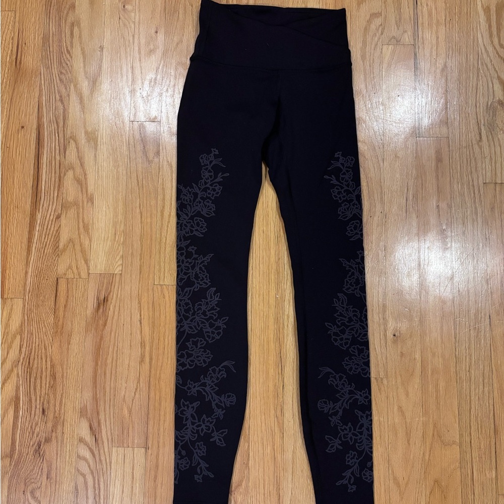 Lululemon Leggings-black floral